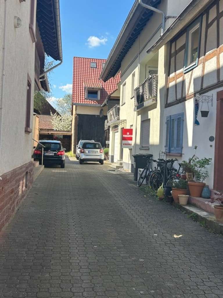 Immobilie in Herxheim - 08/15 ? Fehlanzeige! Ein Haus mit viel Platz für die ganze Familie - Bild 2