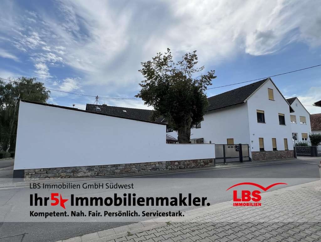 Immobilie in Hamm am Rhein - Ideal für mehrere Generationen! - Bild 0