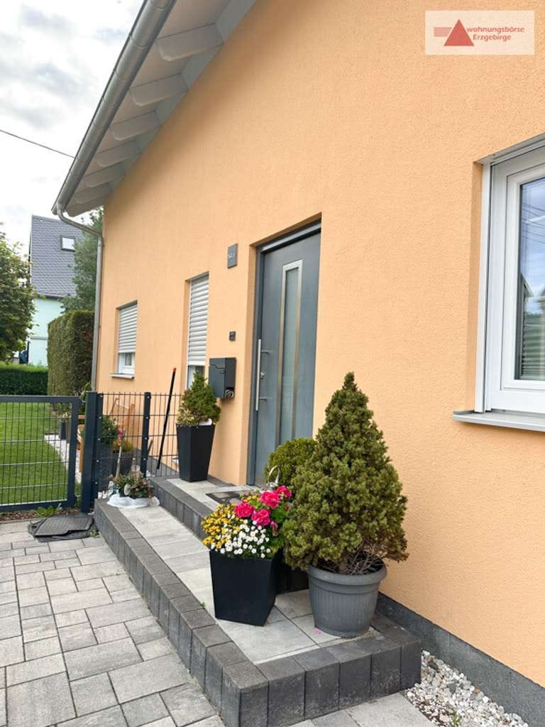 Immobilie in Bärenstein - Einfamilienhaus mit Wintergarten, Terrasse, Garage & Erdwärme in Königswalde bei Annaberg & Chemnitz - Bild 4