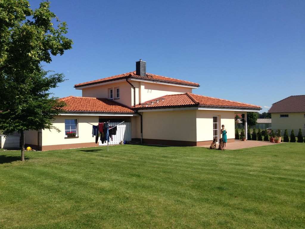 Immobilie in Regis-Breitingen - Traumhaftes Massivhaus in ruhiger Sackgassenlage - Bild 3