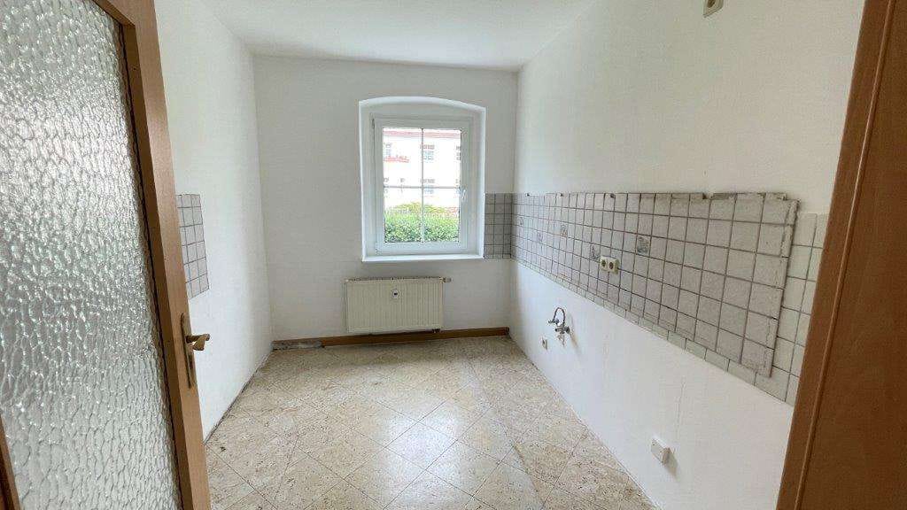 Immobilie in Döbeln - Achtung Preisrutsch! Dreiraumwohnung im Erdgeschoss eines gepflegten Mehrfamilienhauses - Bild 2