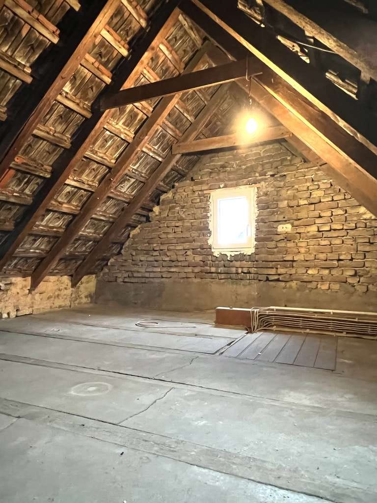 Immobilie in Gau-Odernheim - kleiner Hof...grosses Potential...einfach einziehen und nach eigenen Wünschen umgestalten - Bild 1