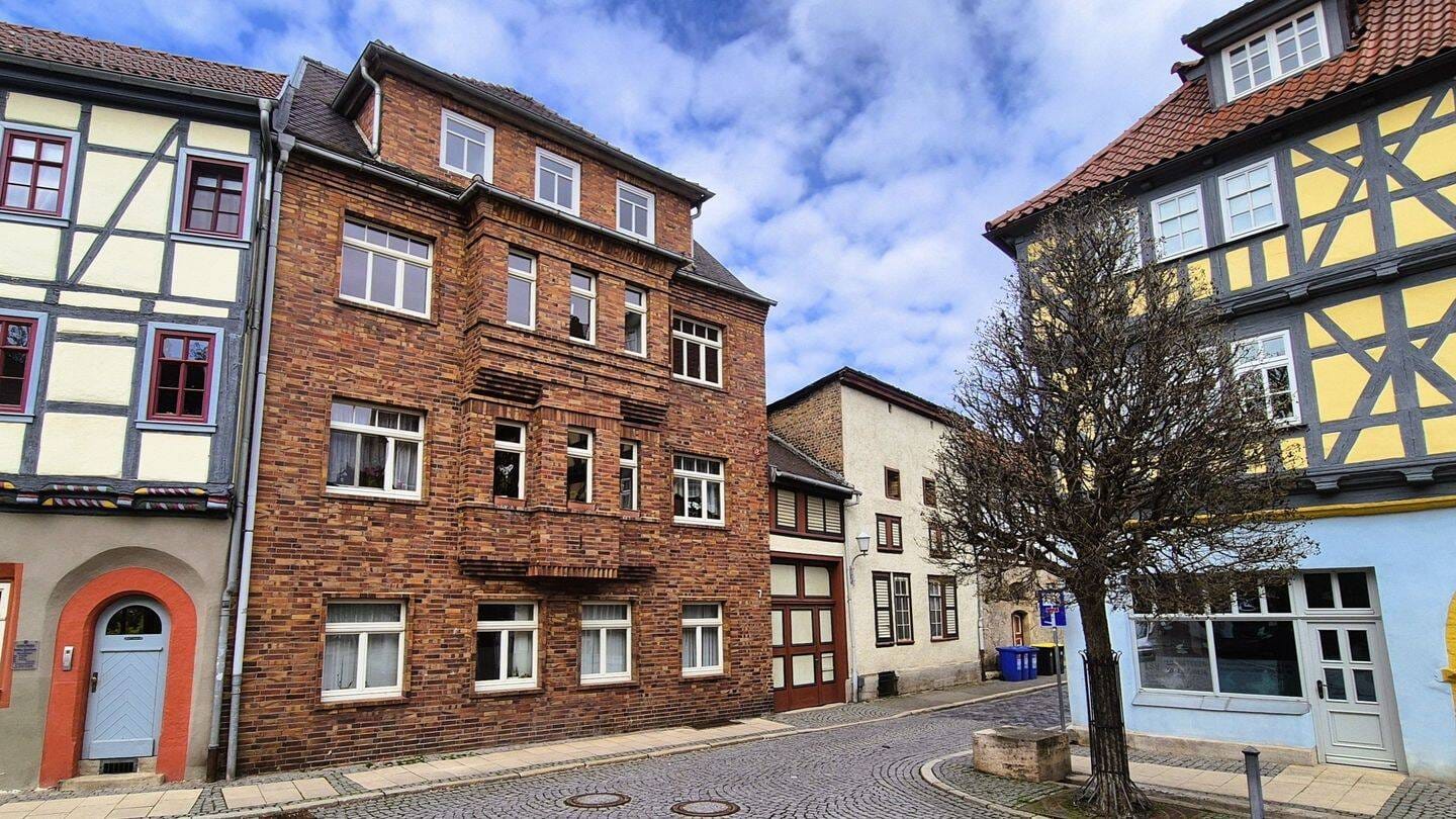 Immobilie in Bad Langensalza - Mehrfamilienhaus im Herzen von Bad Langensalza - mögliche Bruttorendite von 6,9% - Bild 0