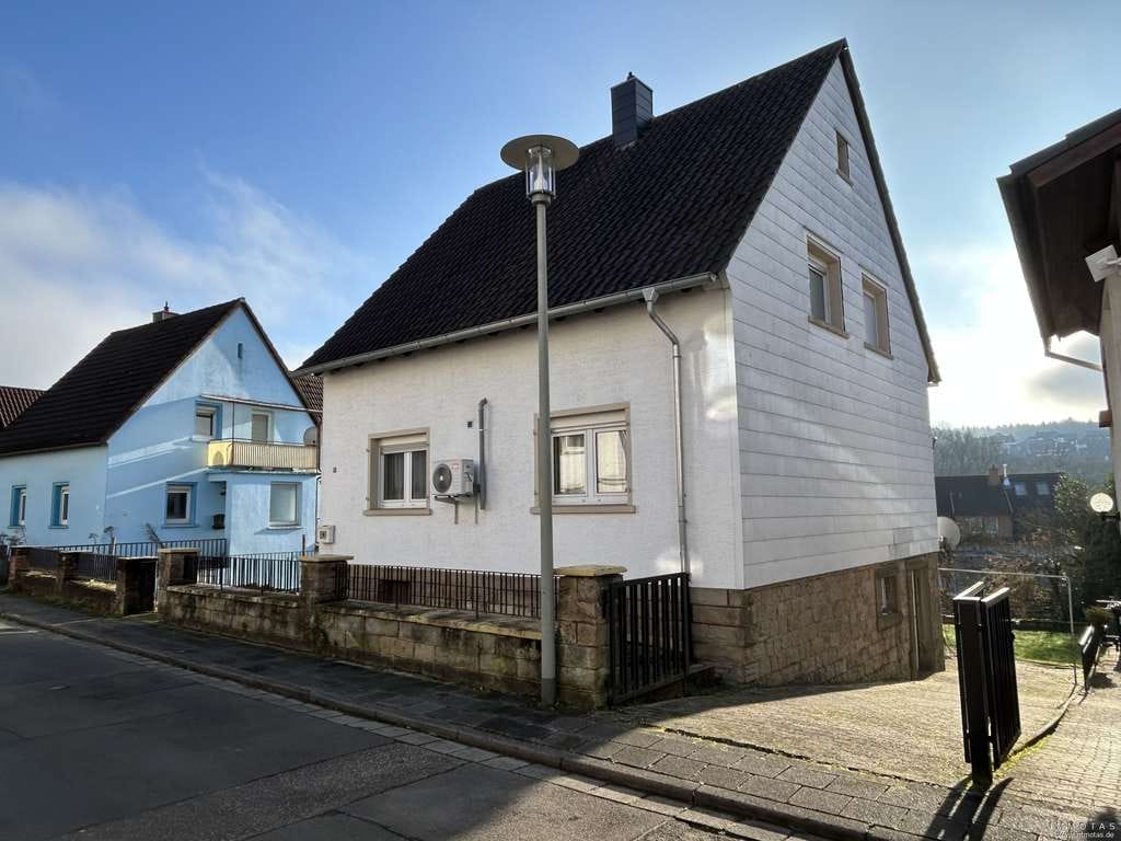 Immobilie in Otterbach - BIETERVERFAHREN - PROVISIONSFREI für Käufer - Renovierungsbedürftiges Einfamilienhaus mit Garten - Bild 2