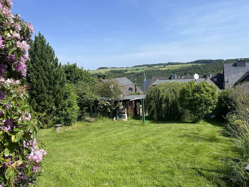 Immobilie in Braubach - Braubach-Hinterwald: EFH mit traumhaften Garten! - Bild 2