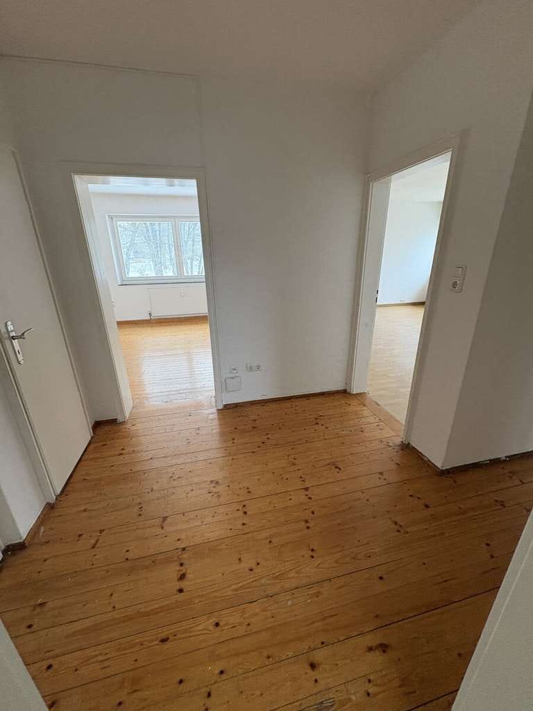 Immobilie in Amberg - Helle 3-Zimmer-Wohnung mit Balkon zum Schnäppchenpreis – sofort verfügbar - Bild 1