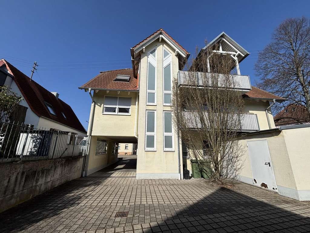 Immobilie in Wörth am Rhein - Kapitalanlage oder selbst einziehen - helle Etagenwohnung in schöner Lage von Büchelberg - Bild 1