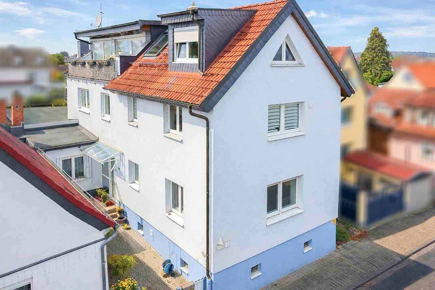 Immobilie in Schöneck - Ein Haus, das Komfort, Charakter & Familienleben vereint - in ruhiger Lage von Schöneck - Bild 0