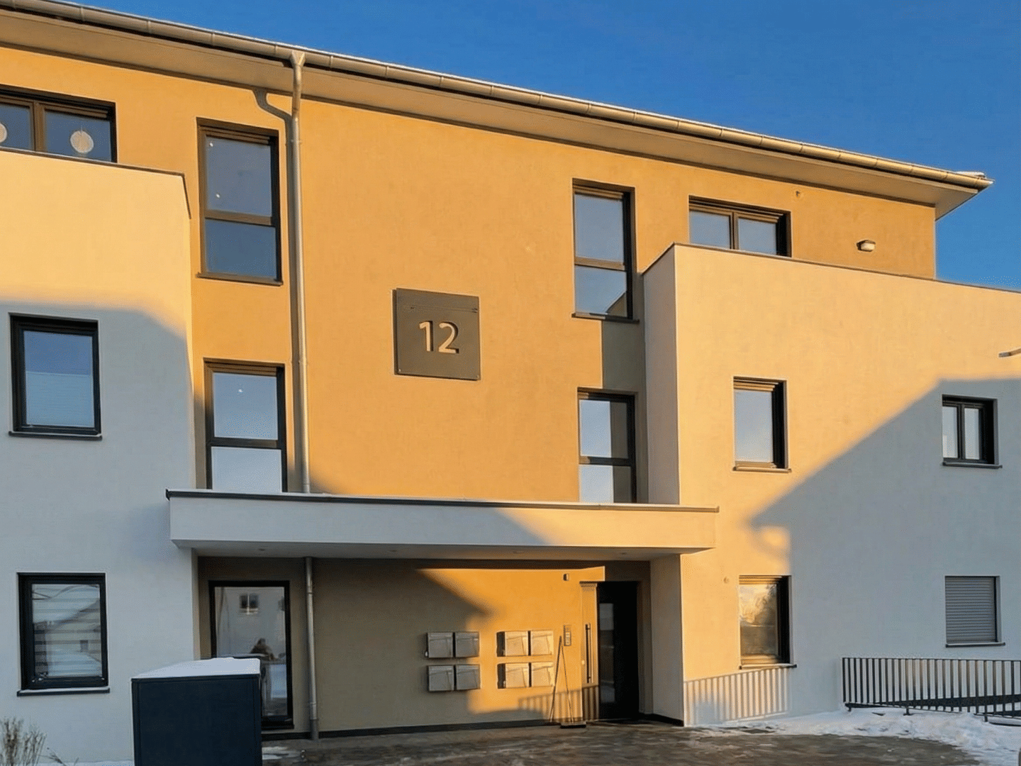 Immobilie in Buchdorf - Diesen Freitag besichtigen: Gehobene Neubauwohnung (3 Zi.) - Bild 1