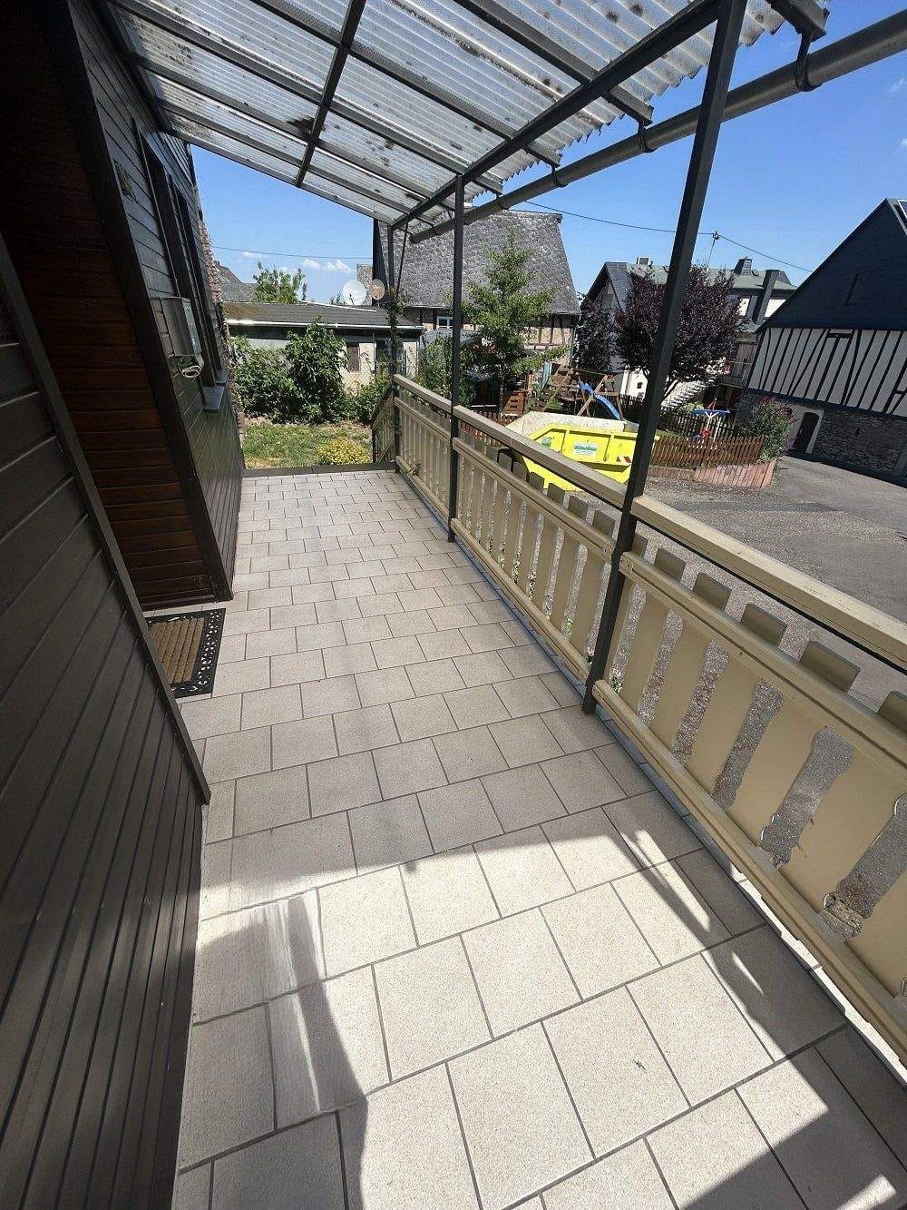 Immobilie in Macken - Wohnhaus / ehem. Bauernhaus mit großen Lagerräumen (für Handwerksbetrieb geeignet) mit Photovoltaik 9 kWp - Bild 3
