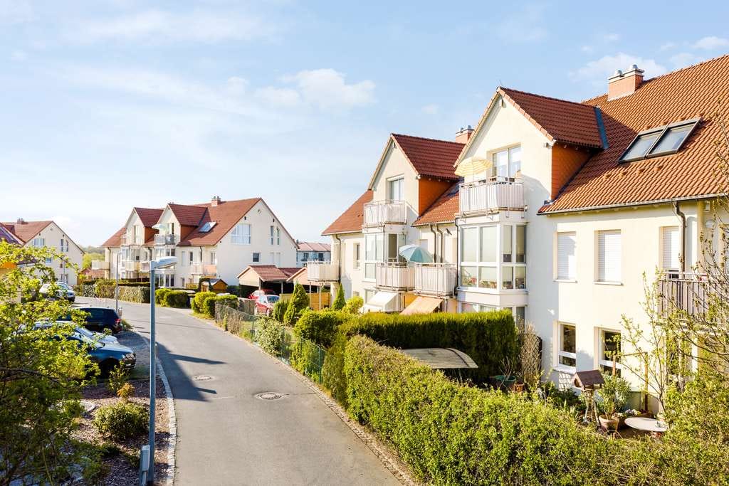 Immobilie in Radeburg - Provisionsfrei - Ruhige, helle Dachgeschoßwohnung mit Balkon und Stellplatz in Radeburg - Bild 1