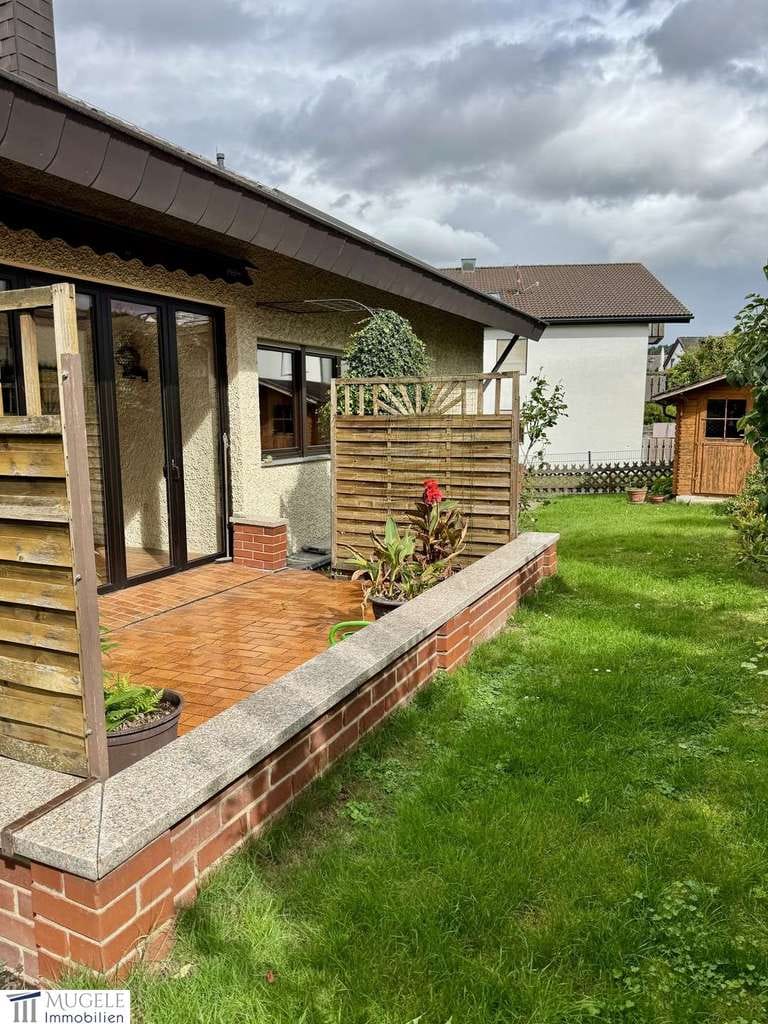 Immobilie in Gärtringen - Licht, Raum & Lebensfreude – freistehendes Einfamilienhaus mit Wintergarten in Gärtringen- Rohrau! - Bild 1
