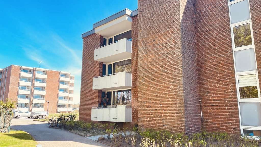 Immobilie in Wyk auf Föhr - Ebbe oder Flut? Ein Blick vom Balkon gibt die Antwort! - Bild 1