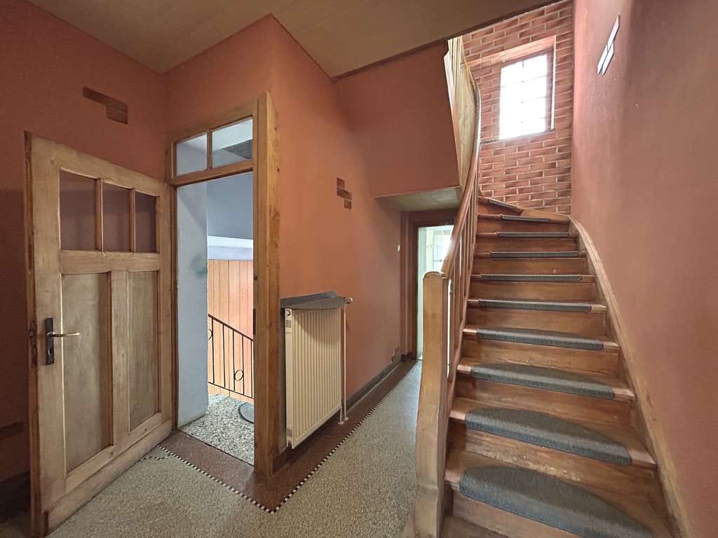 Immobilie in Niederzier - Familienfreundliches Haus mit großem Grundstück
 - Bild 1