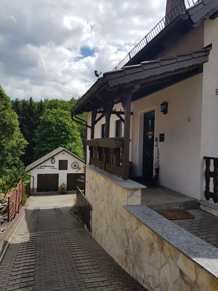 Immobilie in Unterwellenborn - Haus mit Einliegerwohnung im Bestzustand - Bild 1