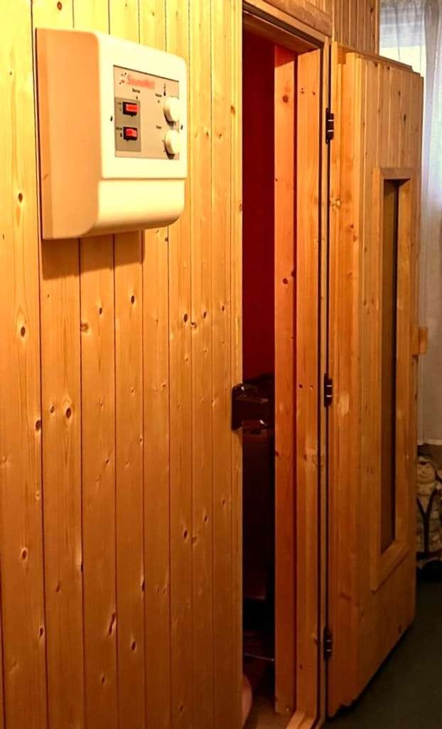 Immobilie in Barnstorf - Mehrfamilienhaus mit 6 Zimmern, Sauna, 3 Garagen in Barnstorf (Twistringen, Diepholz) OHNE PROVISION - Bild 2