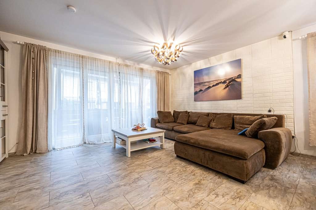 Immobilie in Kämpfelbach - Attraktive 4-Zimmer-Wohnung mit Balkon und Außenstellplatz in Kämpfelbach - Bild 1