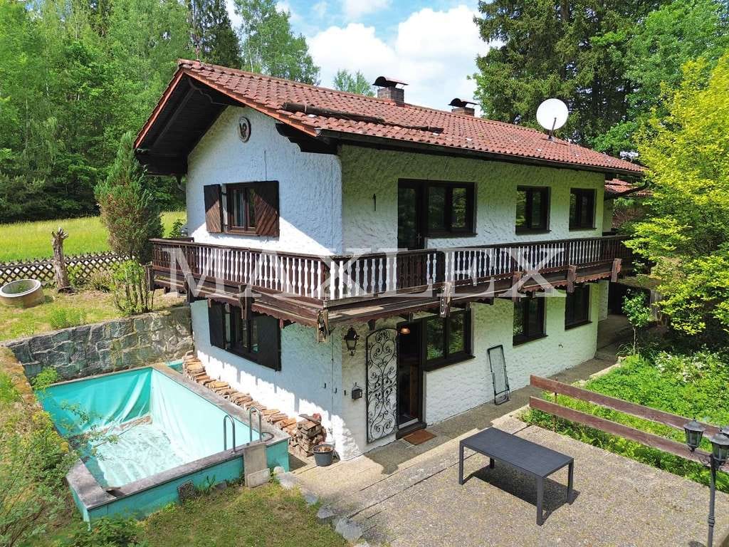 Immobilie in Hofkirchen - Ruhe, Natur & Privatsphäre – Besonderes Ferienhaus in Alleinlage - Bild 0