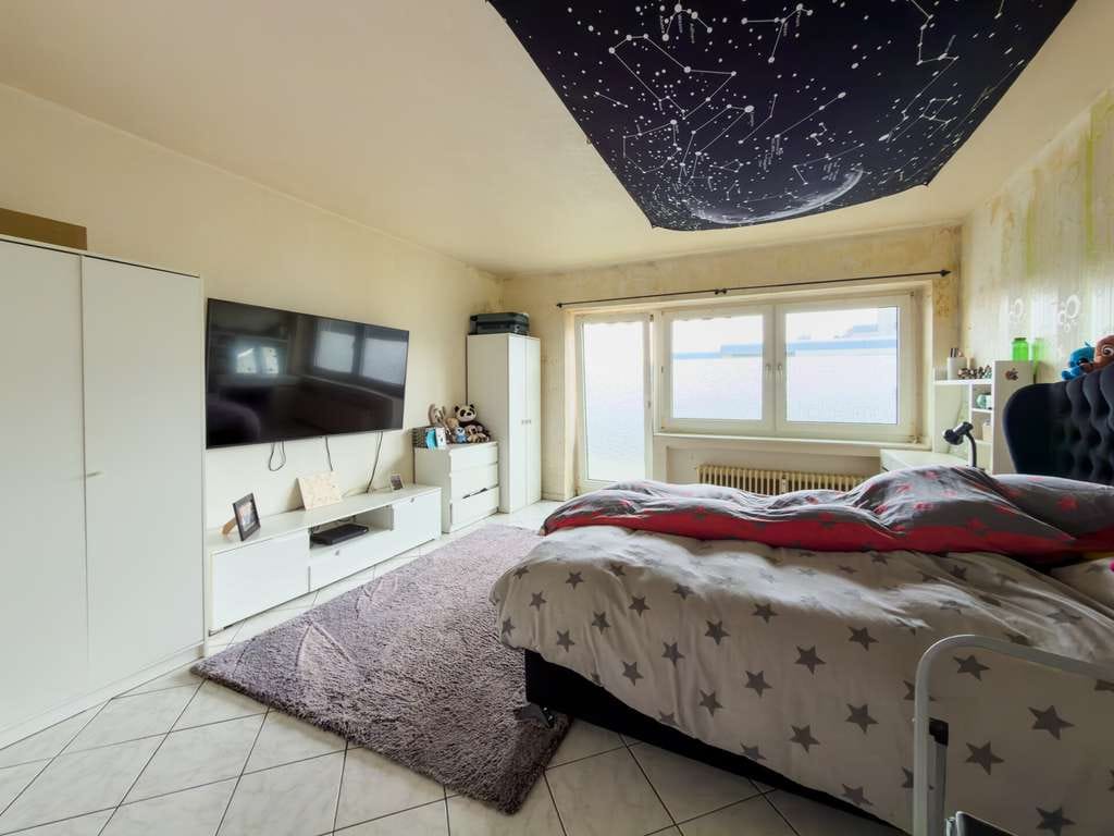 Immobilie in Übach-Palenberg - 4-Zimmer-Wohntraum 2. OG – Balkon, Spielplatz, individuelle Gestaltung & sichere Miete - Bild 1