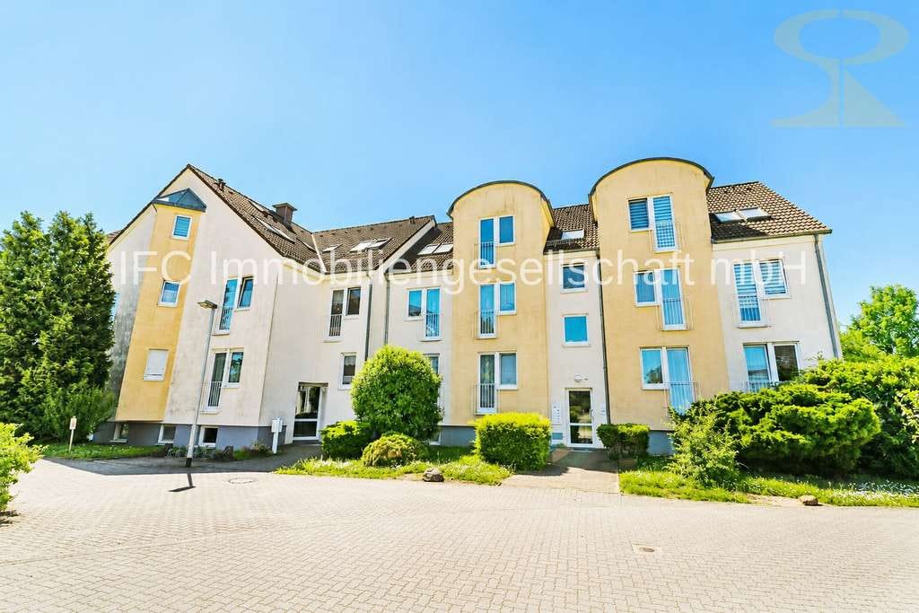 Immobilie in Aken (Elbe) - 2-Zi.-ETW mit Balkon, Tiefgaragenstellplatz und herrlichem Blick ins Grüne in Aken (Elbe) - Bild 0