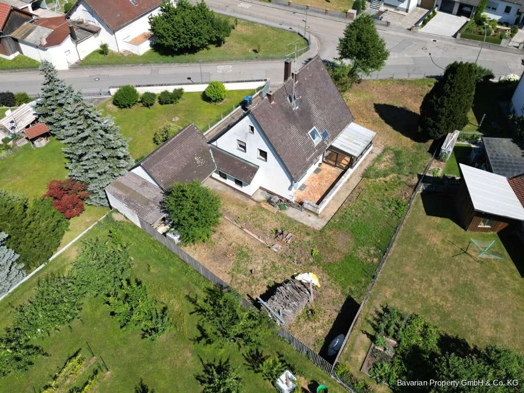 Immobilie in Geiselhöring - Viel Platz für die Familie: Zweifamilienhaus auf 970 m² Grundstück - Bild 4