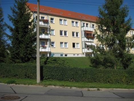 Immobilie in Crimmitschau - Helle, gemütliche 2-Zimmer-Wohnung in ruhiger Lage - Bild 0