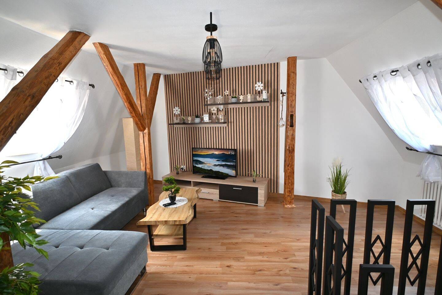 Immobilie in Lauterstein - Charmantes, renoviertes Einfamilienhaus mit viel Platz für die ganze Familie - bezugsfertig - Bild 0