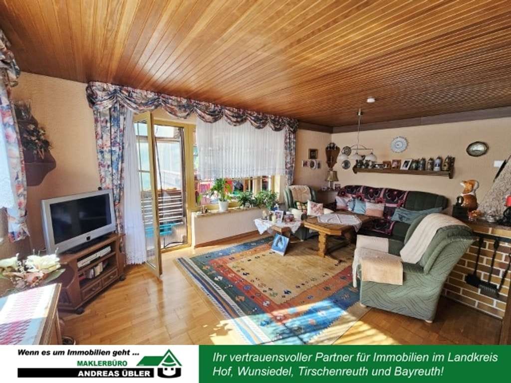 Immobilie in Thierstein - Solides Einfamilienhaus mit Balkon & Loggia - Bild 1