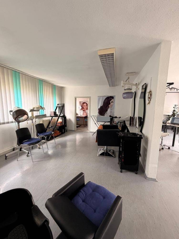 Immobilie in Tirpersdorf - Objekt-Nr.: 4626 - Kleines Einfamilienhaus oder Gewerbe mit großem Grundstück ideal für Eigennutzung, Dienstleistung, Atelier oder Praxis in Tirpersdo - Bild 2