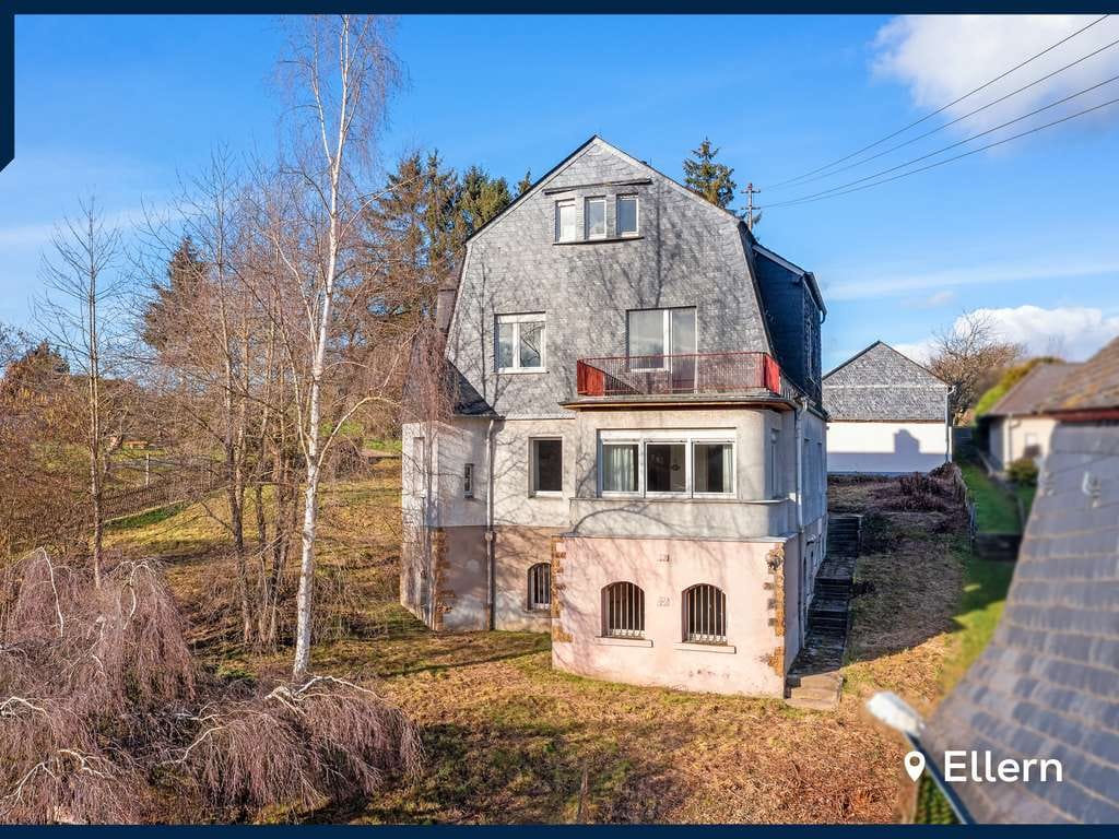 Immobilie in Ellern (Hunsrück) - Repräsentatives Pfarrhaus in erhabener Blicklage mit imposanter Aussicht auf den Soonwald - Bild 0
