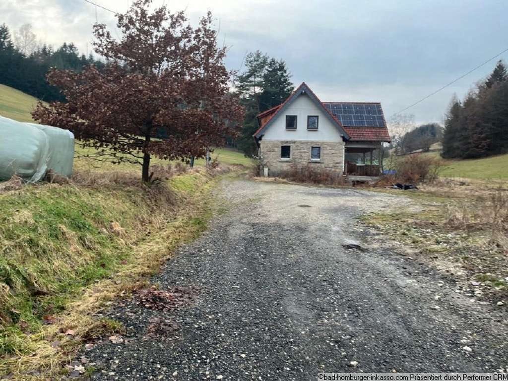 Immobilie in Kronach - Freistehendes Wohnhaus in ländlicher Umgebung! - Bild 1