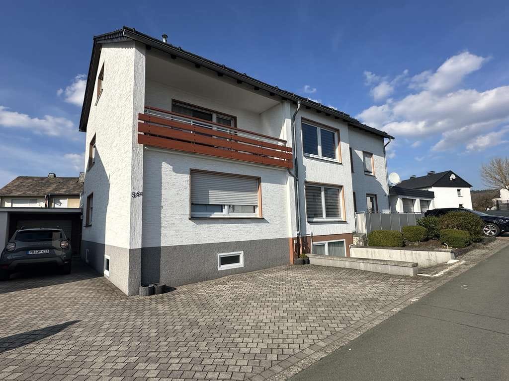 Immobilie in Meschede - ***Mehrfamilienhaus mit drei Wohneinheiten in Meschede*** - Bild 2