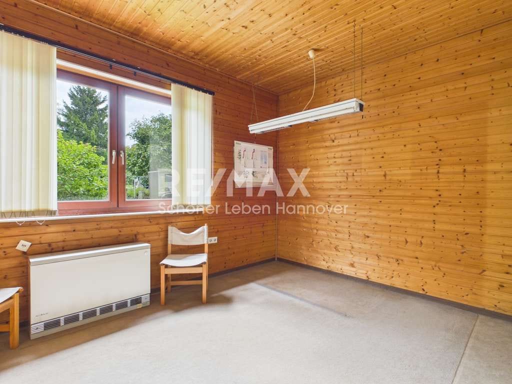 Immobilie in Rodenberg - Ehemalige Praxis mit Terrasse- vielseitig nutzbar im Zentrum von Rodenberg - Bild 4