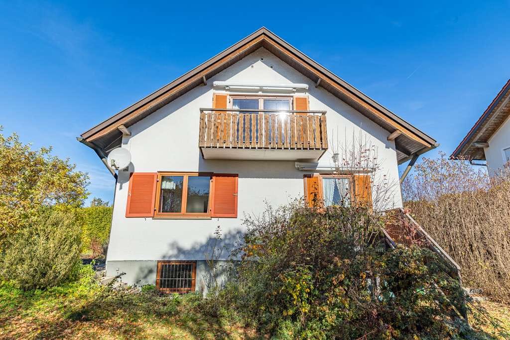 Immobilie in Wörthsee - Wohnhaus mit Charakter und vielseitigem Ausbaupotenzial - Bild 0