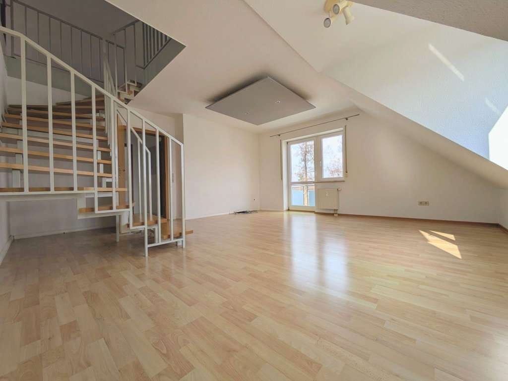 Immobilie in Bad Buchau - Großzügige helle 83m² Maisonettewohnung + sanierte TG + neue Heizung 2024 mit Balkon in Bad Buchau - Bild 0