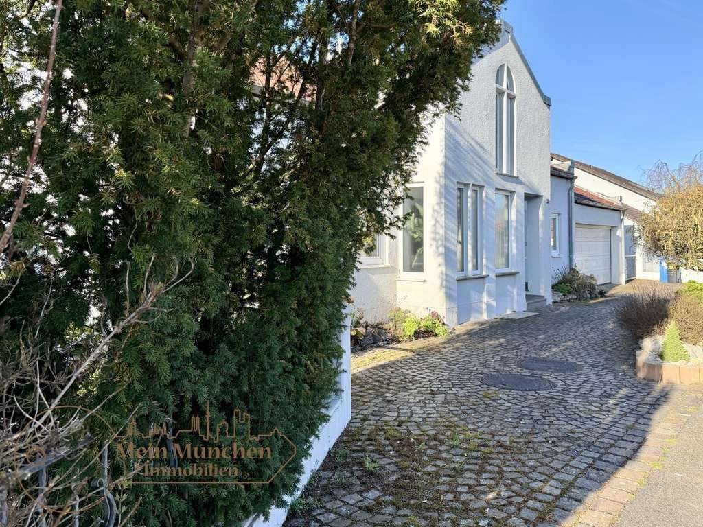 Immobilie in Günzburg - *Käuferprovisionsfrei*: Exklusive Villa mit separater Einliegerwohnung - Bild 1