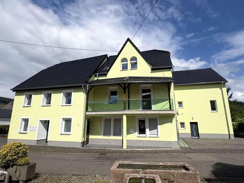 Immobilie in Piesport - Kernsaniertes Wohnhaus mit acht Einheiten - Bild 0