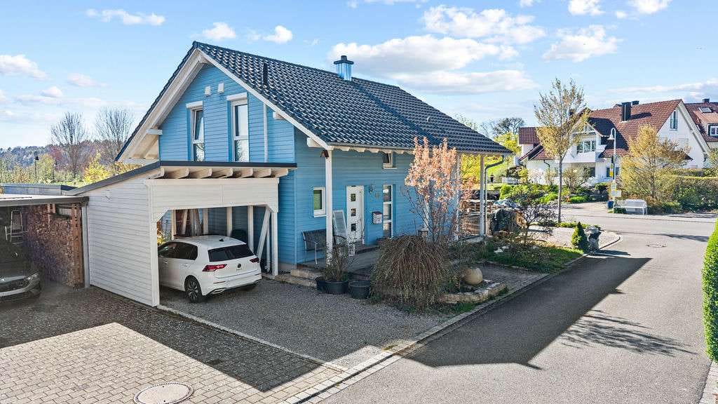 Immobilie in Steißlingen - Wohnen mit Herz und Holz!
Traumhaus mit vorbereiteter Einliegerwohnung - Bild 0