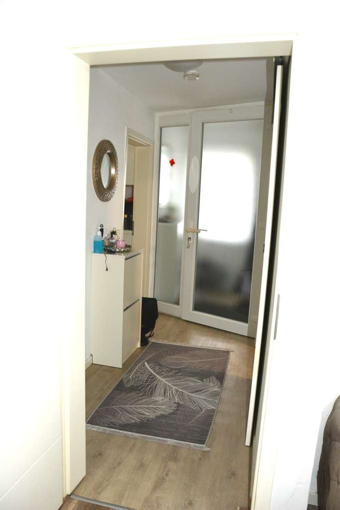 Immobilie in Wölfersheim - Attraktives Mehrfamilienhaus mit 4 Wohneinheiten, großem Garten, Pool und Ausbaupotential - Bild 3