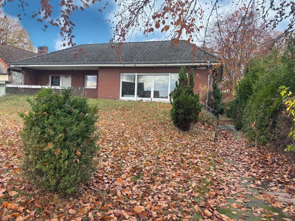 Immobilie in Uetze - Einfamilienhaus mit großem Garten – Viel Platz für Ihre Ideen! - Bild 0