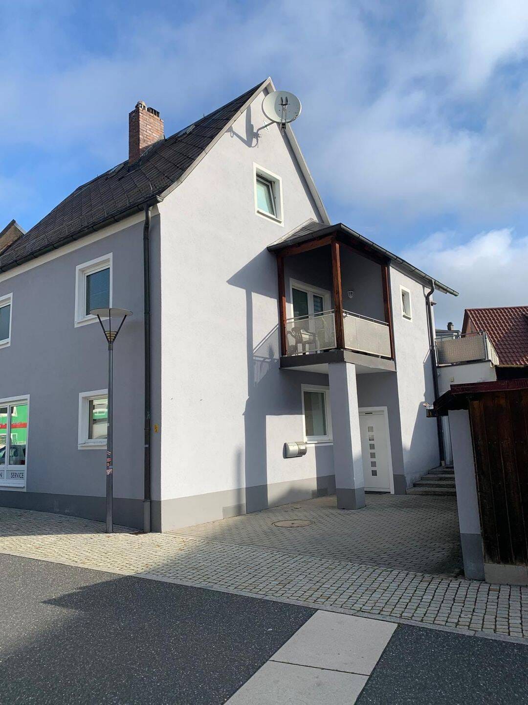 Immobilie in Grafenwöhr - Attraktives Wohn-und Geschäftshaus als Kapitalanlage - Bild 1