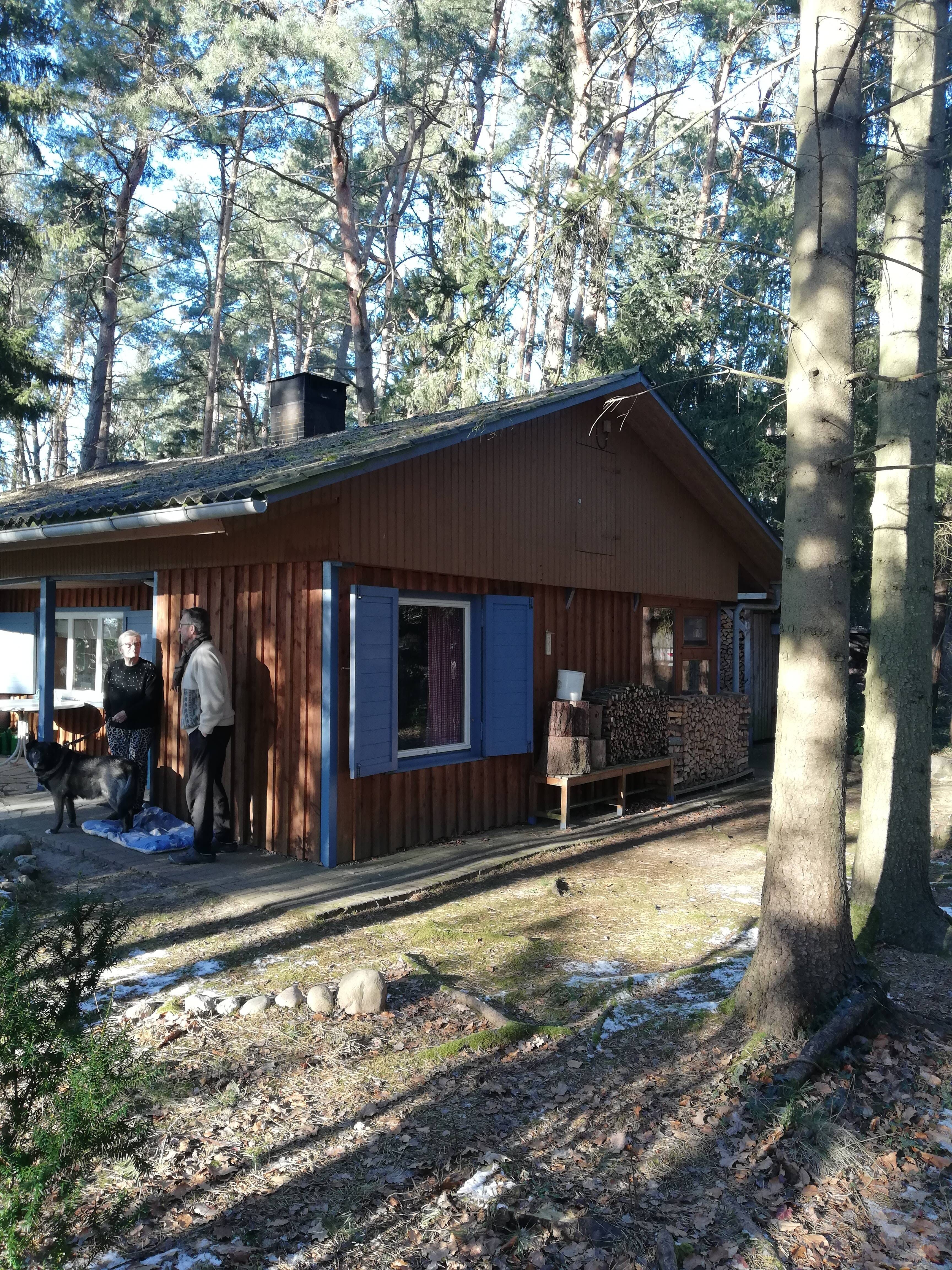 Immobilie in Bienenbüttel - Wochenendhaus auf Waldpachtland - Bild 1