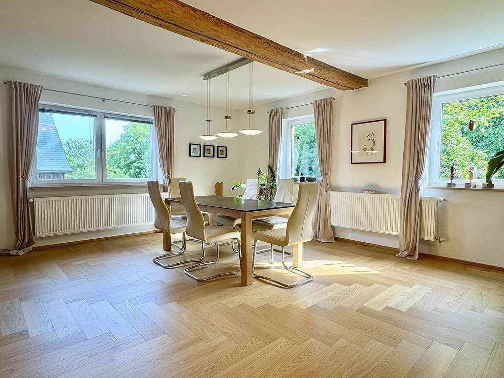 Immobilie in Ludwigsstadt - Exklusives Anwesen mit großer Scheune und XXL-Grundstück in Ludwigsstadt - Bild 2