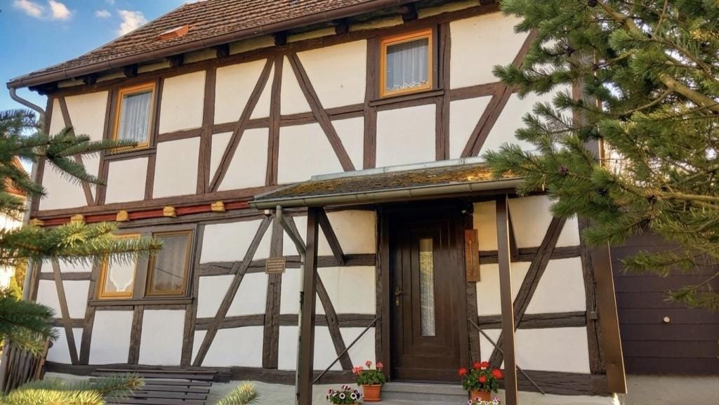 Immobilie in Gerstungen - Einfamilienhaus freistehend in Gerstungen - Bild 0