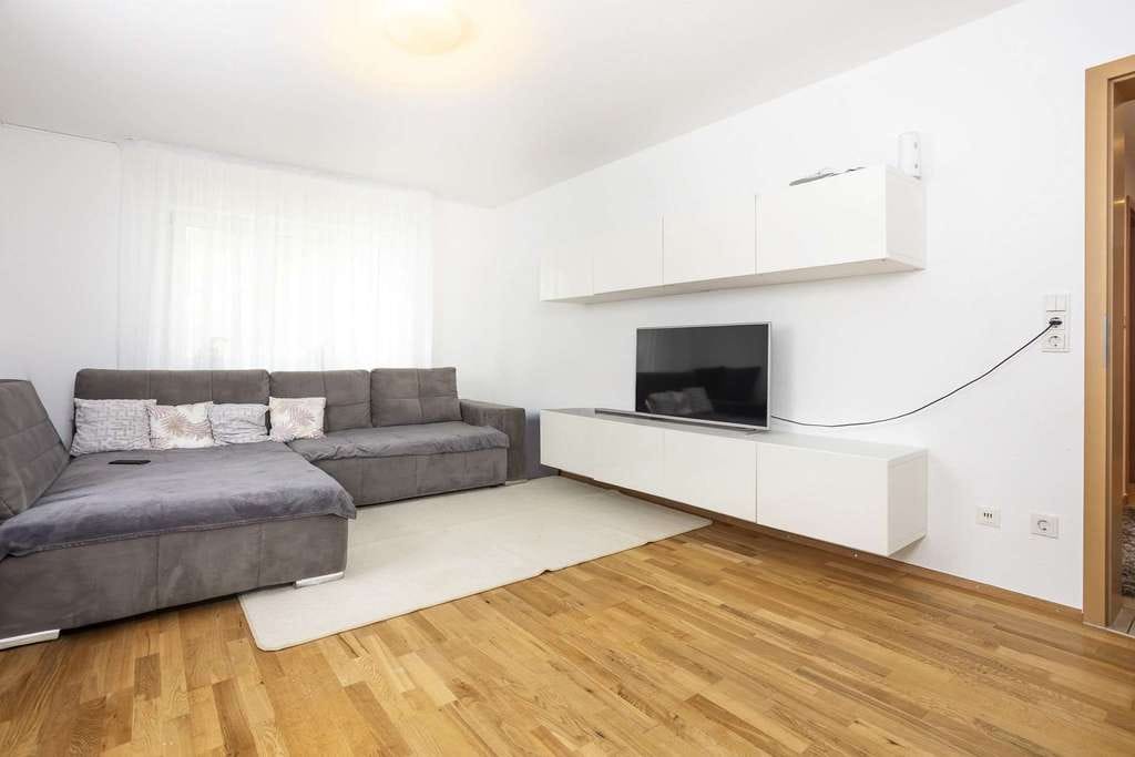 Immobilie in Schliengen - RENDITEWOHNUNG – Vermietete, moderne 3-Zi.-Wohnung mit Balkon zentral in Schliengen - Bild 2