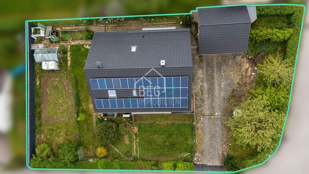 Immobilie in Blaufelden - Modernisiertes Einfamilienhaus mit PV-Anlage und vielseitigen Nutzungsmöglichkeiten - Bild 1