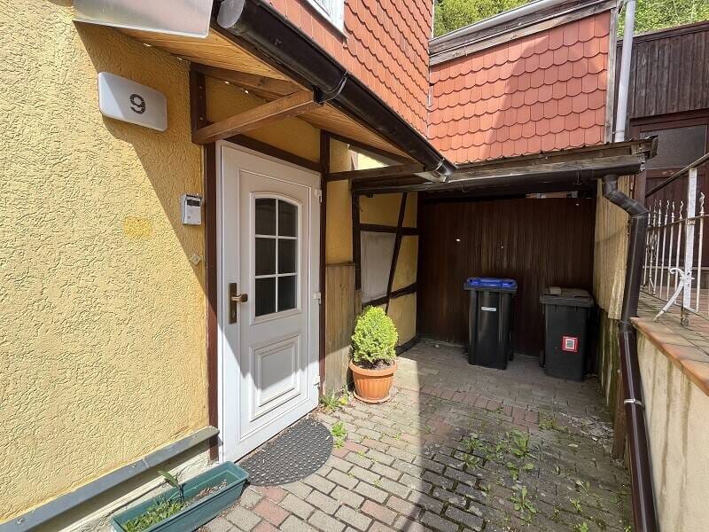 Immobilie in Waltershausen - Wohnen mit Wohlfühlcharakter - Charmantes Einfamilienhaus mit Wintergarten und Sauna - Bild 1