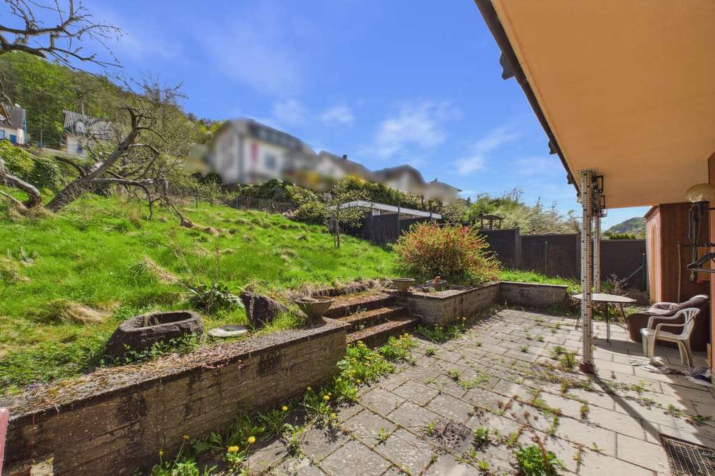 Immobilie in Treis-Karden - Hier Steht Ihr Traumhaus – viel Platz für neue Ideen - Bild 3