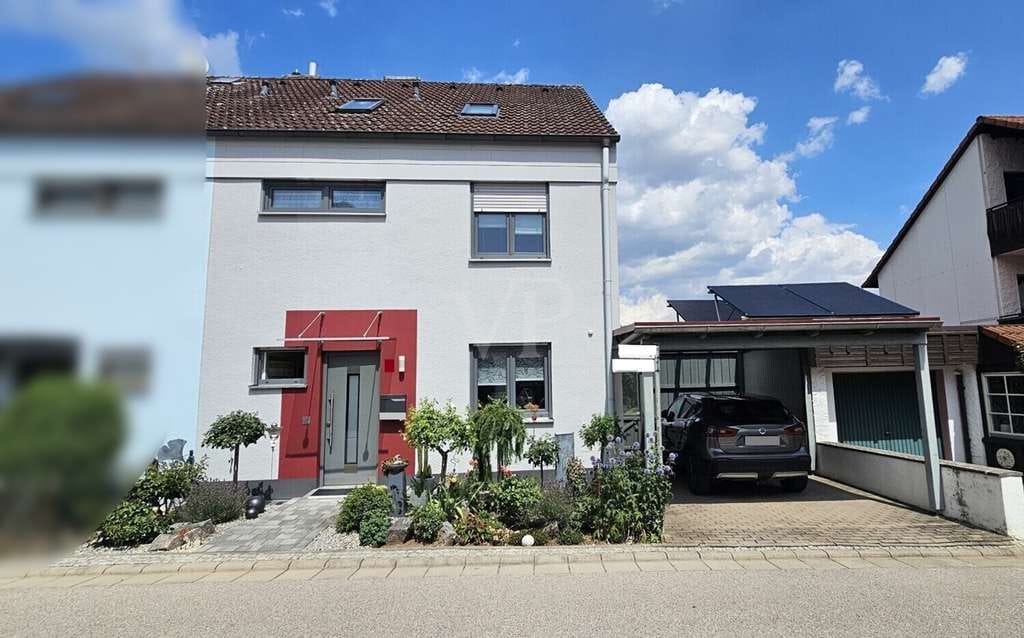 Immobilie in Sachsen bei Ansbach - Geräumige Doppelhaushälfte in Top Zustand mit Garten, Carport und vielen Extras! - Bild 1