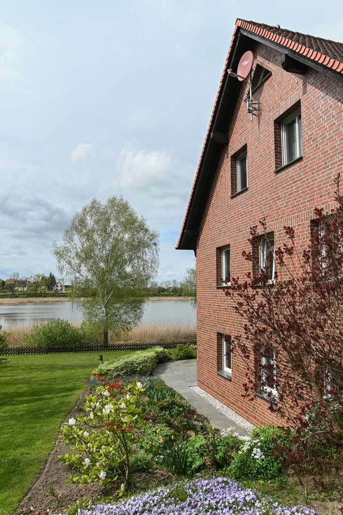 Immobilie in Penkun - Hier werden Träume wahr! - wunderschönes Seehaus bei Penkun - Bild 1